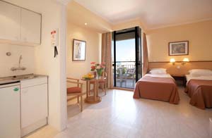 1 person economy studio with sea view, balcony, and private facilities